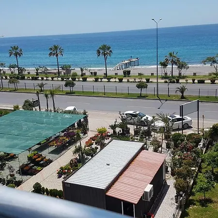 Fully Furnished With Beach View Apartamento *